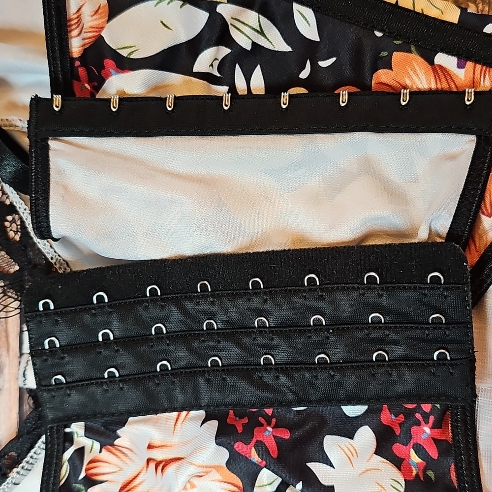 NEW SHEIN BLACK FLORAL EYELASH TRIM UNDERWIRE CORSET - Picture 8 of 11